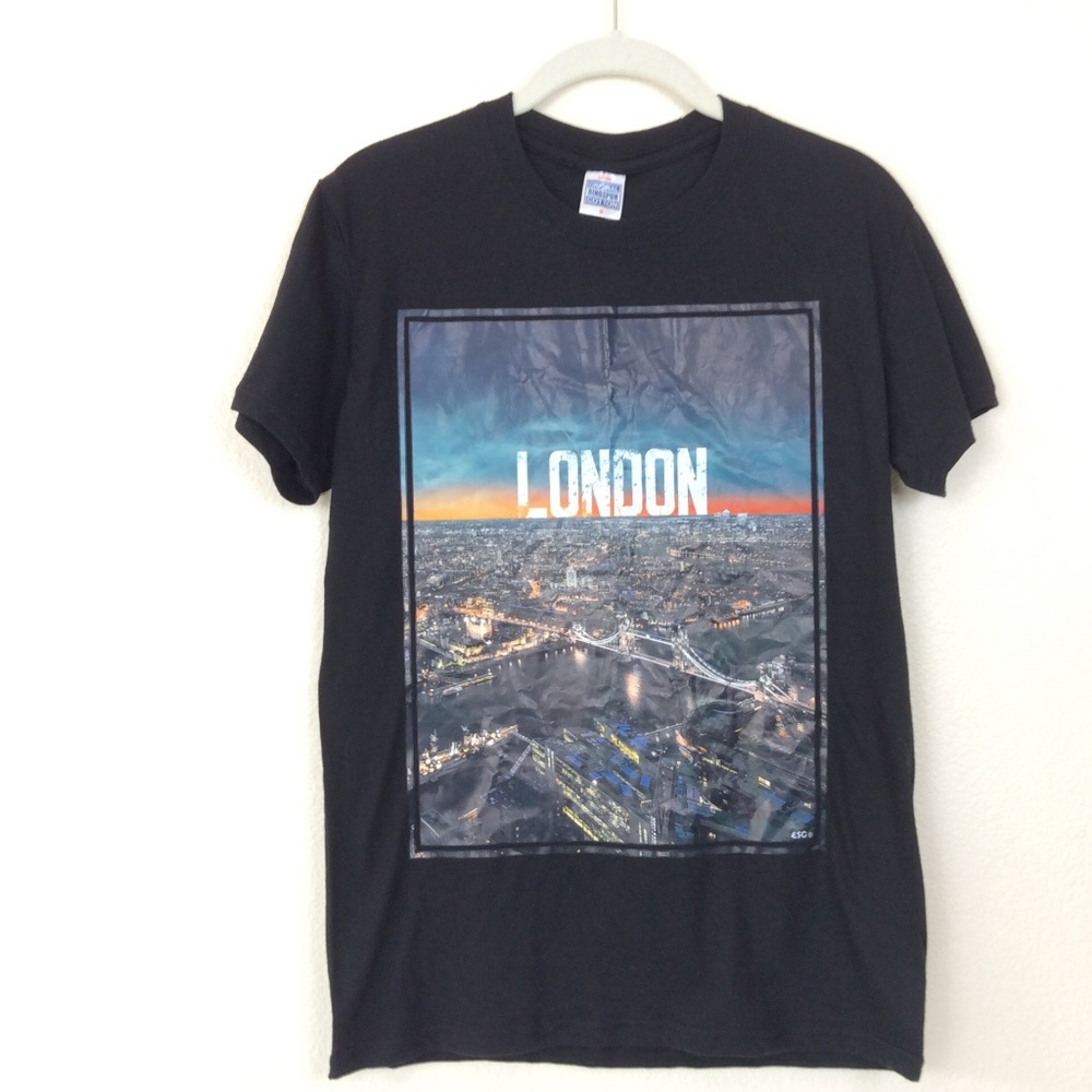 London Black Tee Size Small